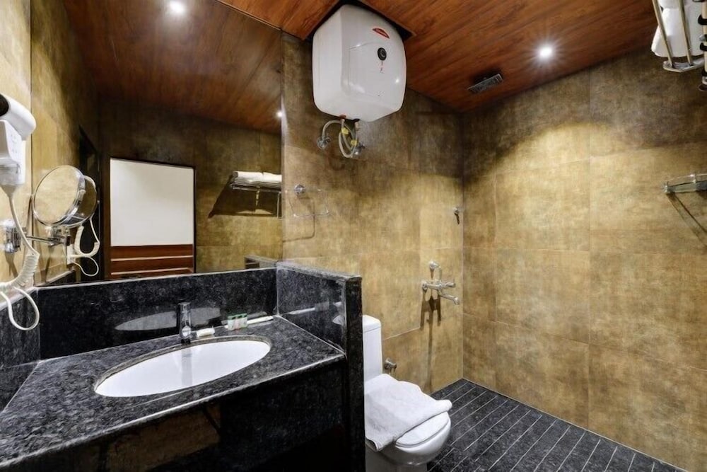 Standard Double Room - Photo 3