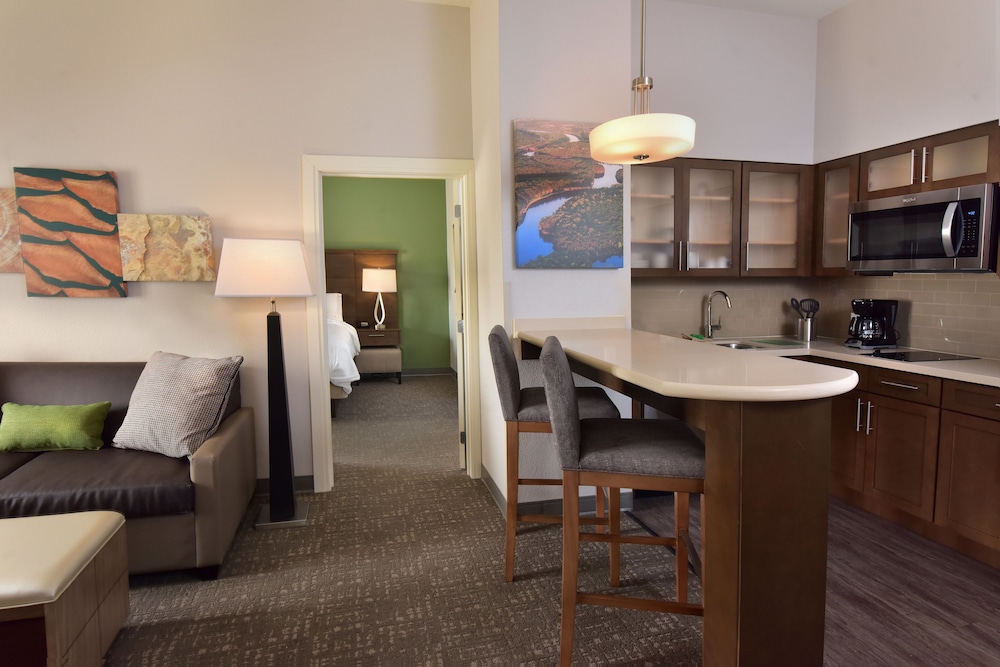 Suite, 1 Bedroom, Kitchen photo 1