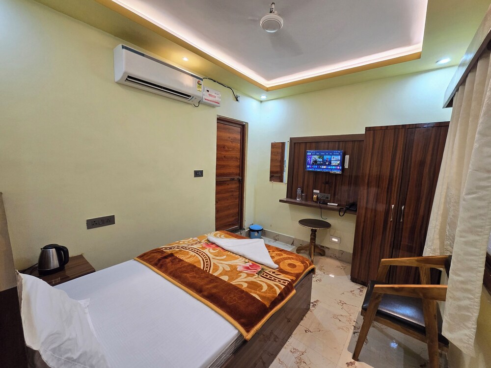 Basic Single Room, 1 Twin Bed photo 2