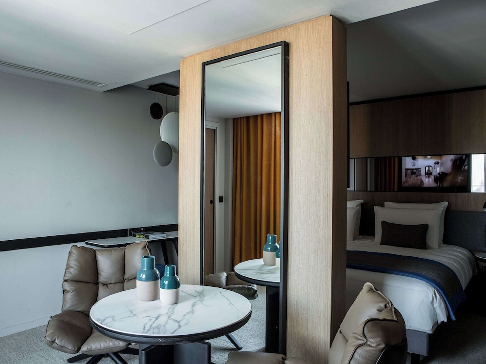 Privilege, Room, 2 Twin Beds