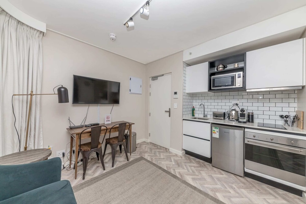 Basic Apartment