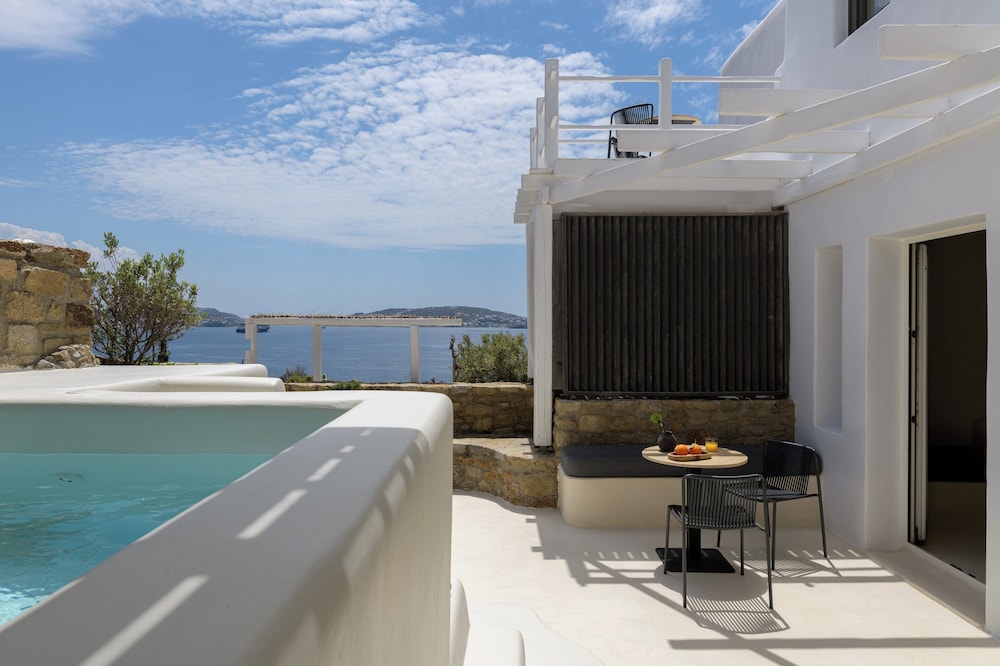 Premium Suite, Sea View (Outdoor Mini Plunge Pool) - Photo 10