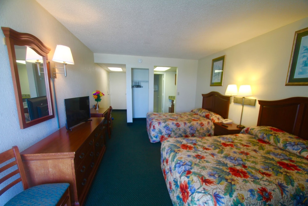Standard Room, 2 Double Beds, Kitchenette, Oceanfront - Photo 1