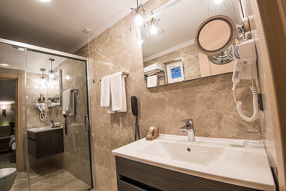 Standard Double or Twin Room, 1 Double or 2 Twin Beds, Garden View photo 2