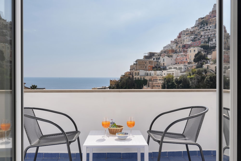 Superior Double or Twin Room, Balcony, Sea View - Photo 7