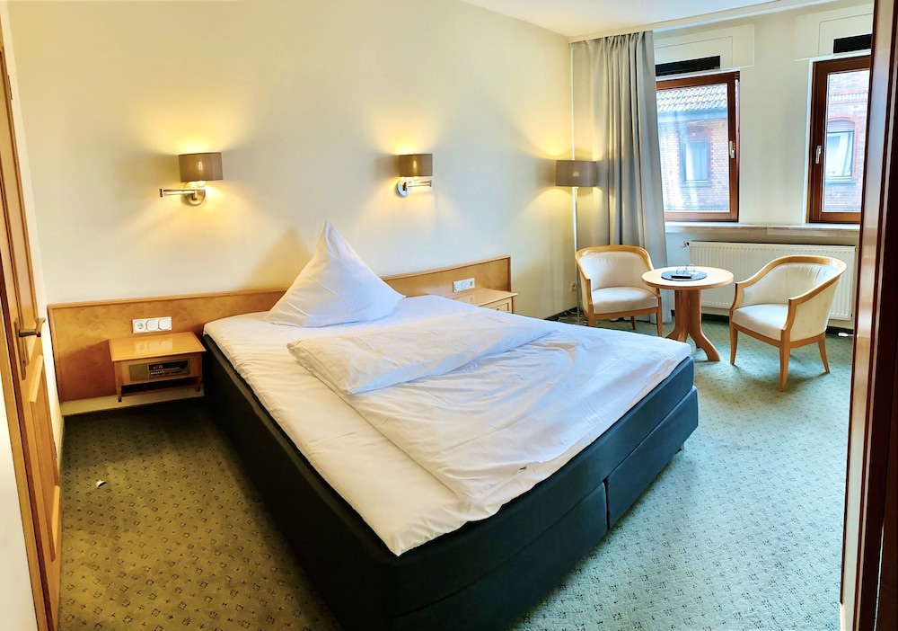 Economy Double Room photo 1