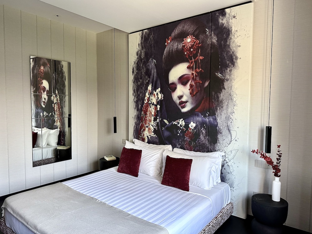 Junior Suite, 1 King Bed with Sofa bed photo 3