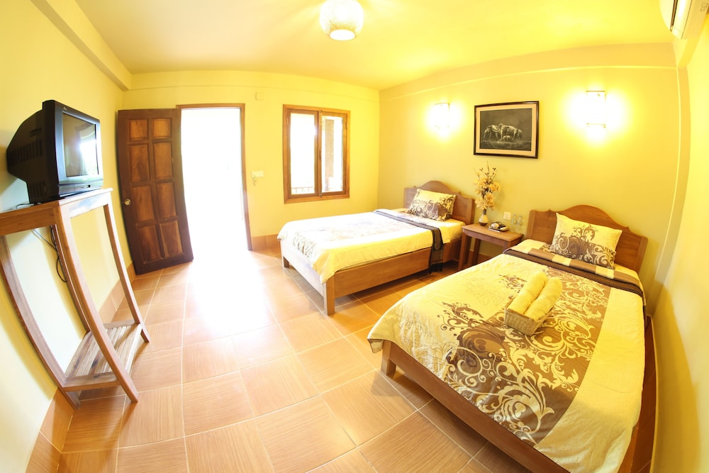 Standard Twin Room photo 1