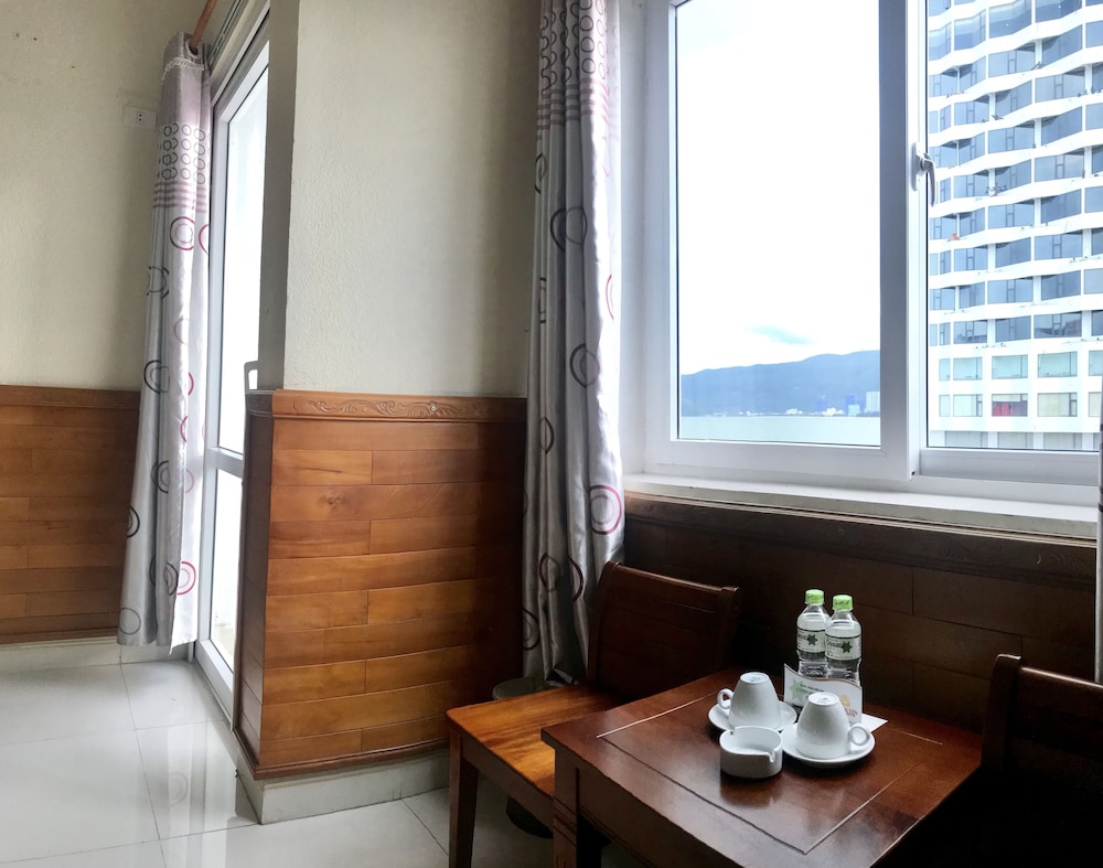 Deluxe Room, Balcony, Sea View (Twin) photo 2