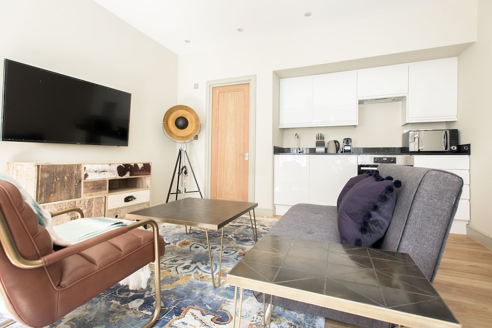 Apartment (1 Bedroom)