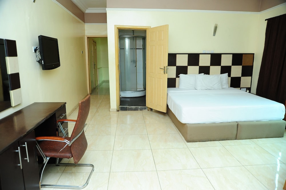 Business Suite photo 1