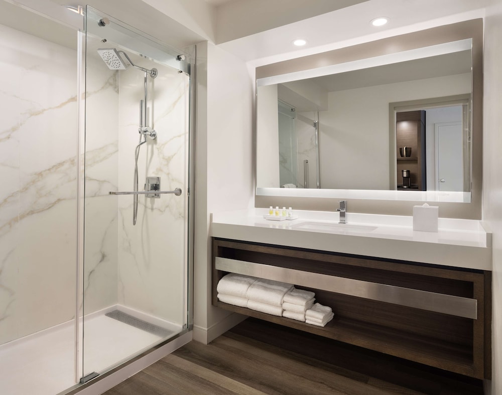 King Deluxe Ground Floor Lanai