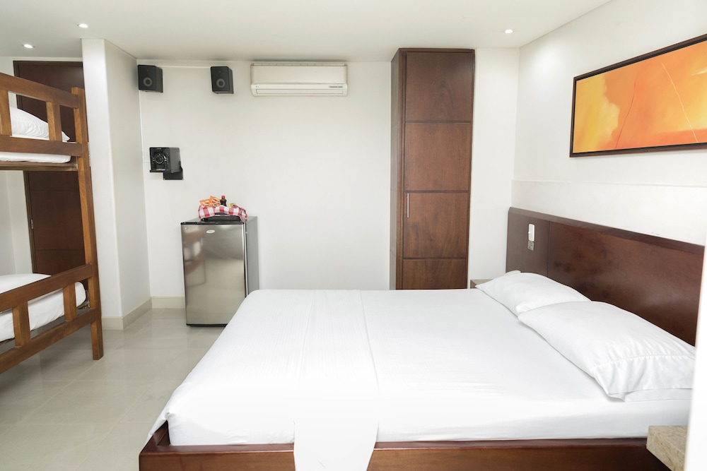 Deluxe Quadruple Room, Multiple Beds, Hot Tub (Air conditioner) photo 1