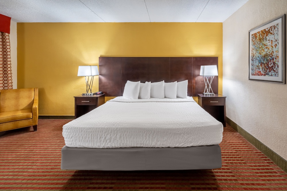 Standard Room, 1 King Bed
