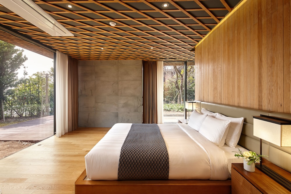 [Breakfast for 4 PKG] Kengo Kuma - 2 Bedrooms (63 PY)