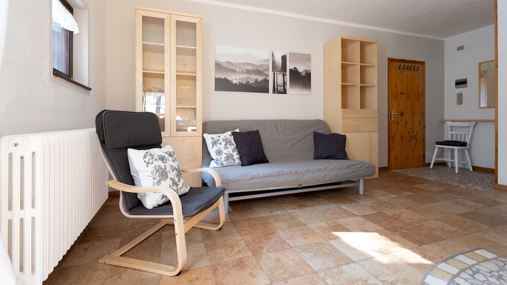 Apartment (2 Bedrooms) photo 2