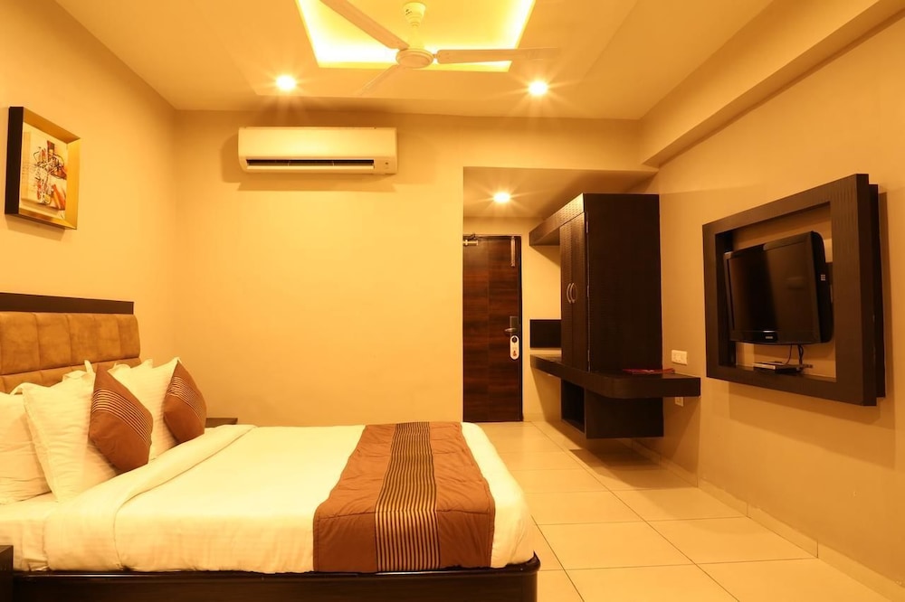 Deluxe Double Room, Accessible, Non Smoking photo 3