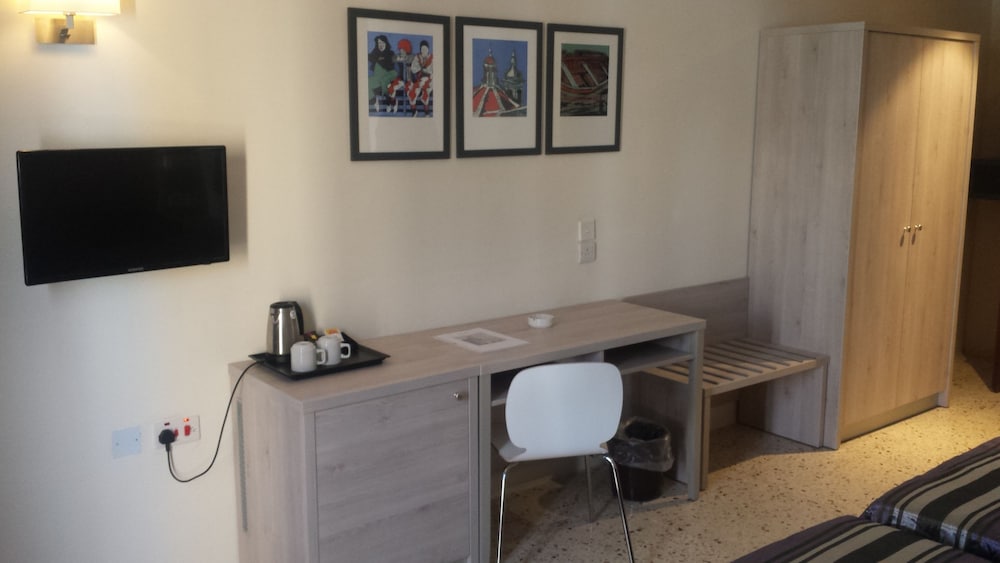 Habitación Doble Superior o Twin (Con Crucero por el Puerto de 90 Minutos)