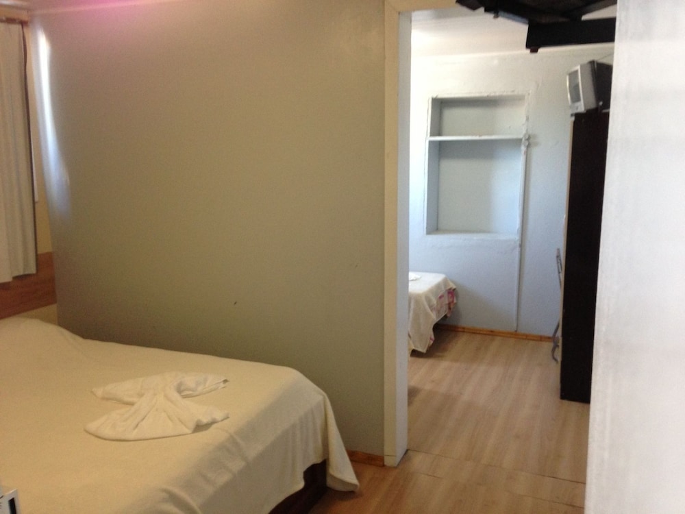 Standard Quadruple Room, Multiple Beds photo 1