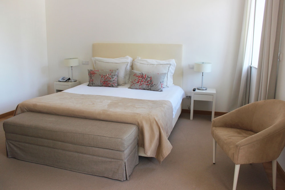Standard Double or Twin Room photo 2
