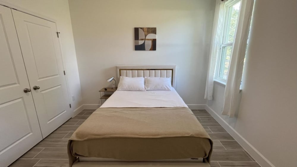 Brand New Spacious 3 Bedroom Home, Billede 20