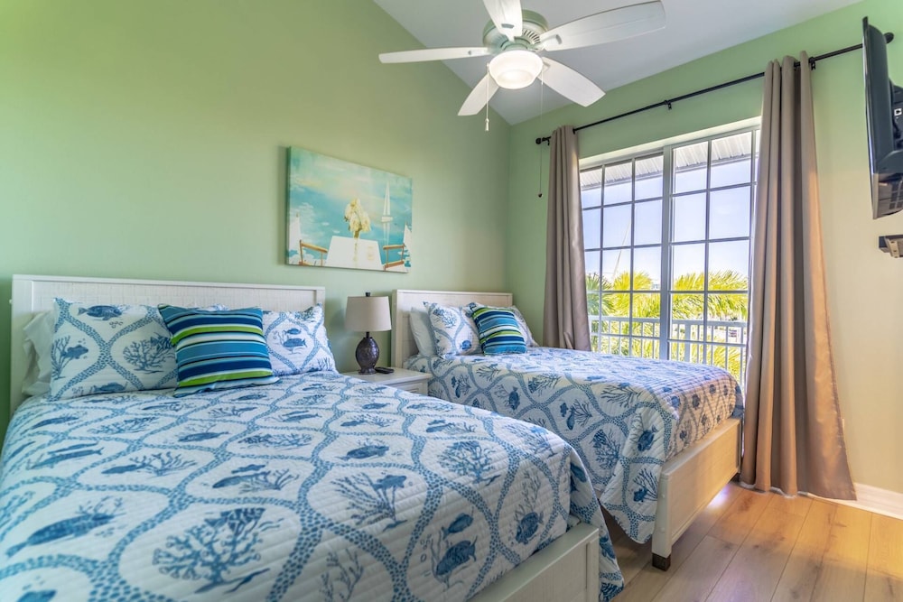 Apartment (3216 Little Harbor) photo 2