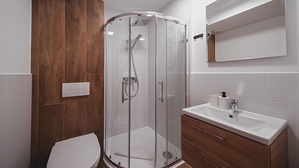 Apartment (J4) photo 3