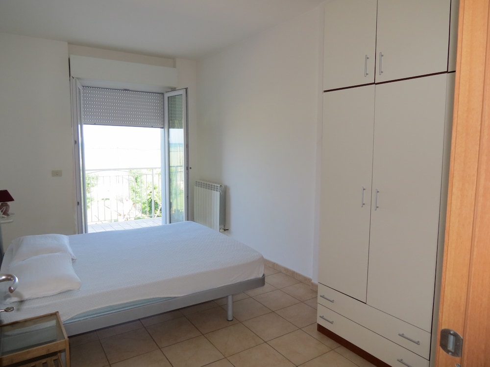 Apartment, 2 Bedrooms, Balcony, Sea View
