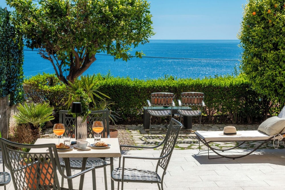 Deluxe Apartment, Patio, Sea View