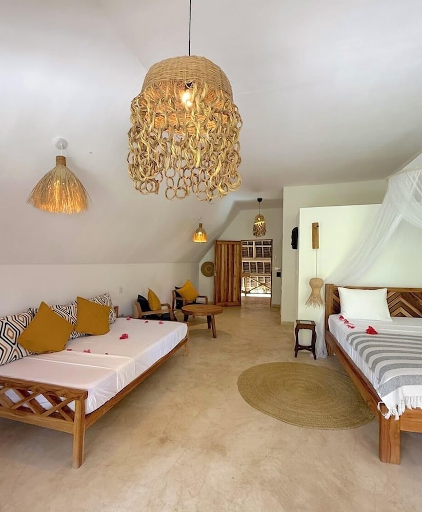 Deluxe Triple Room, 1 Bedroom, Non Smoking, Garden View
