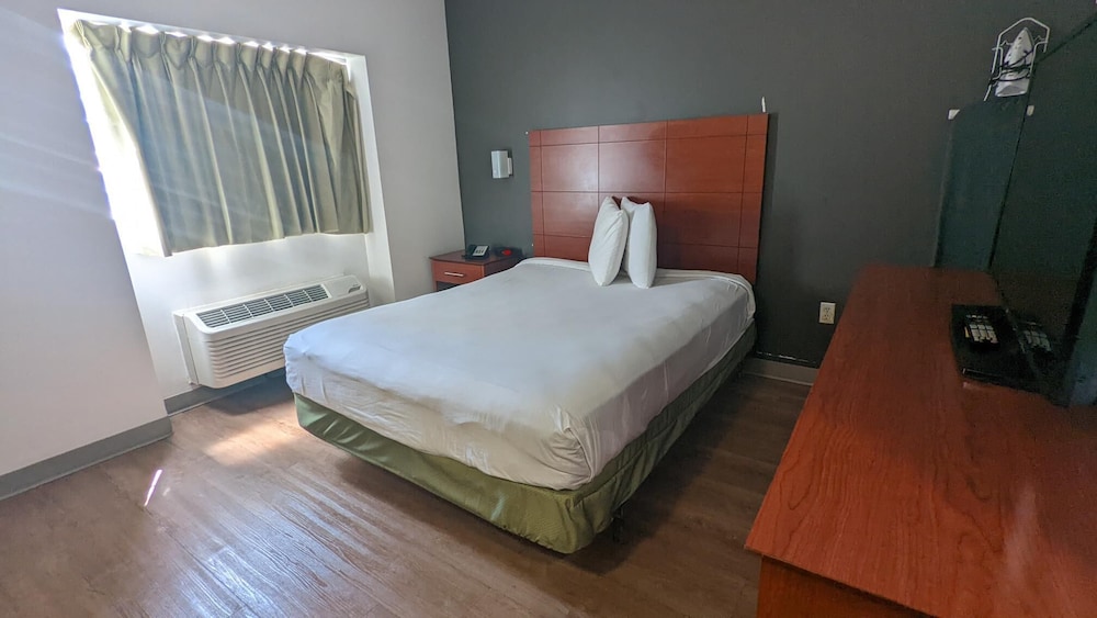 Premium Room, 1 Queen Bed, Non Smoking, Kitchenette photo 3