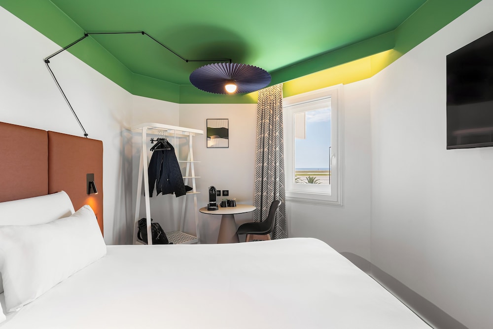 Comfort Room, 1 Double Bed - Photo 6