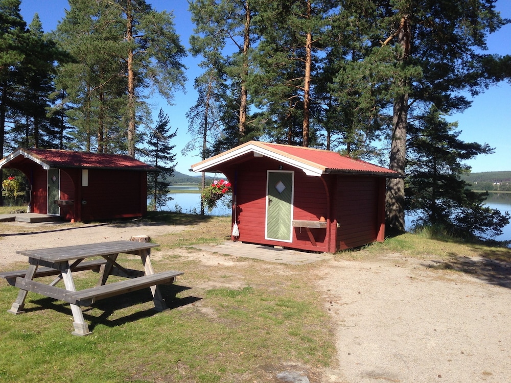 Cabin (2 beds, shared bathroom) photo 1