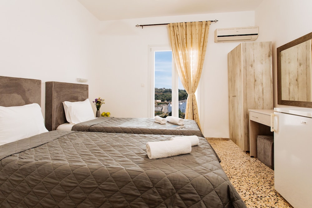 Double or Twin Room - Photo 16