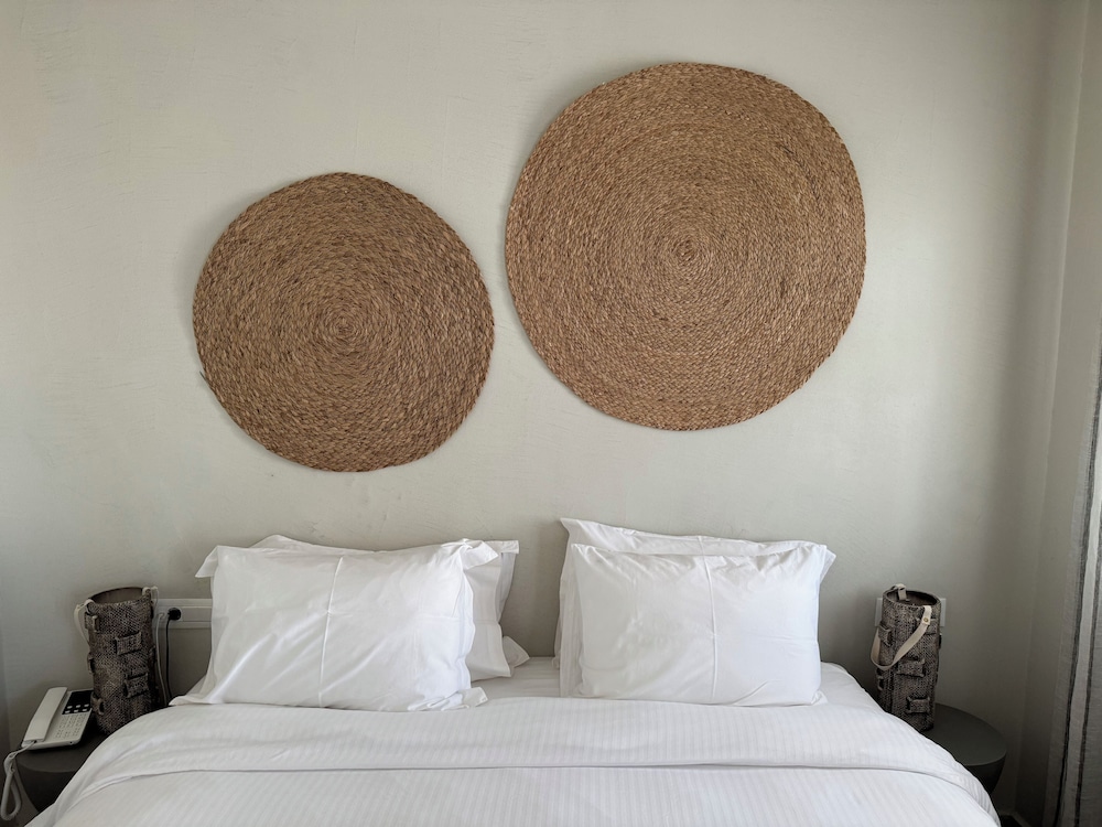 Premium Room, Outdoor Jacuzzi, Sea View - Photo 2