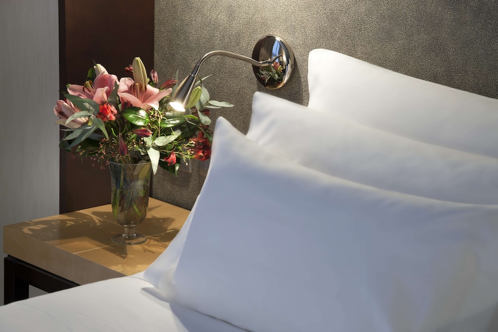 Junior Suite (Extra Bed 3 Adults) thumbnail 6