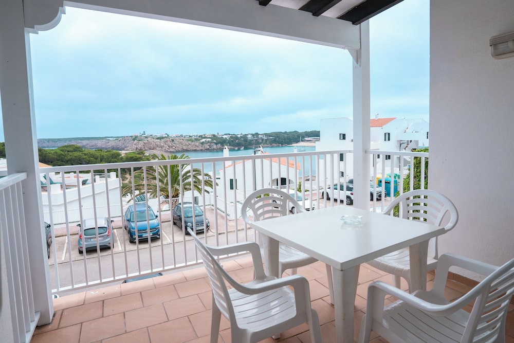 Apartment, 2 Bedrooms, Sea View photo 3
