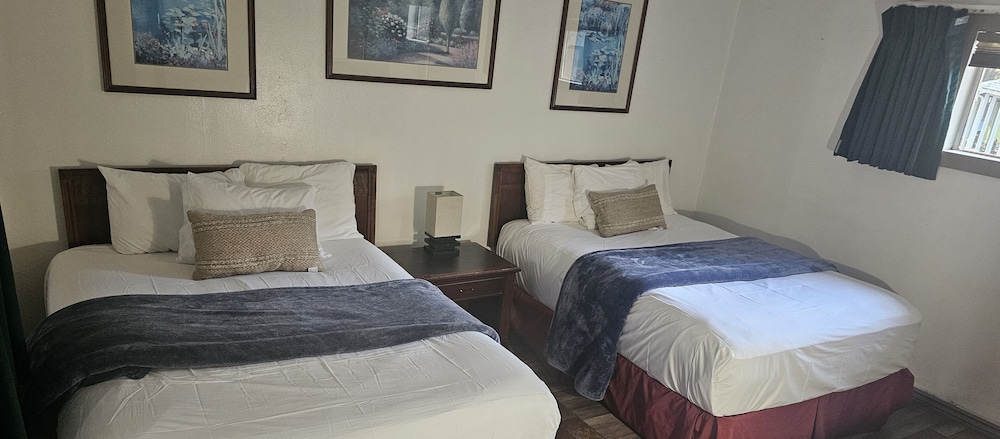 Family Suite, Multiple Beds, Garden Area photo 1