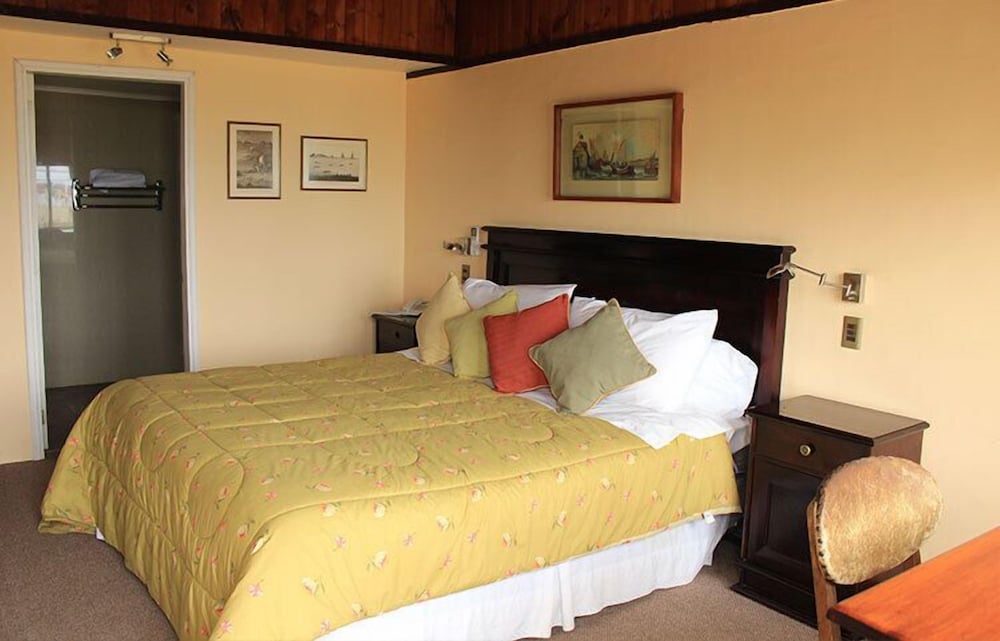 Standard Double Room, 2 Twin Beds, Sea View