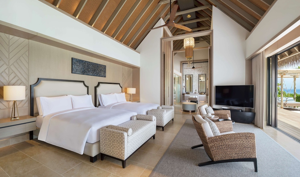 Two Queen Bedded Beach Villa with Pool - Photo 1