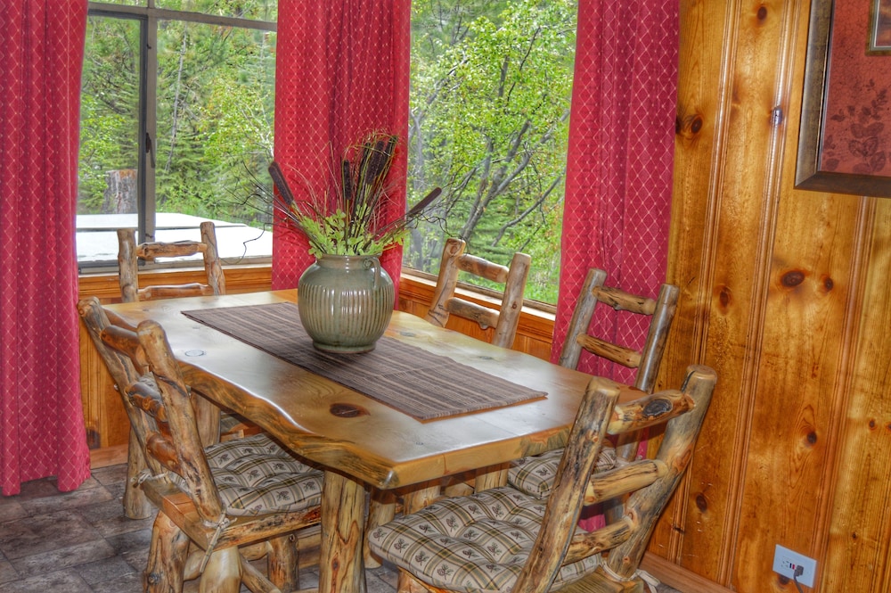 Cabin photo 3