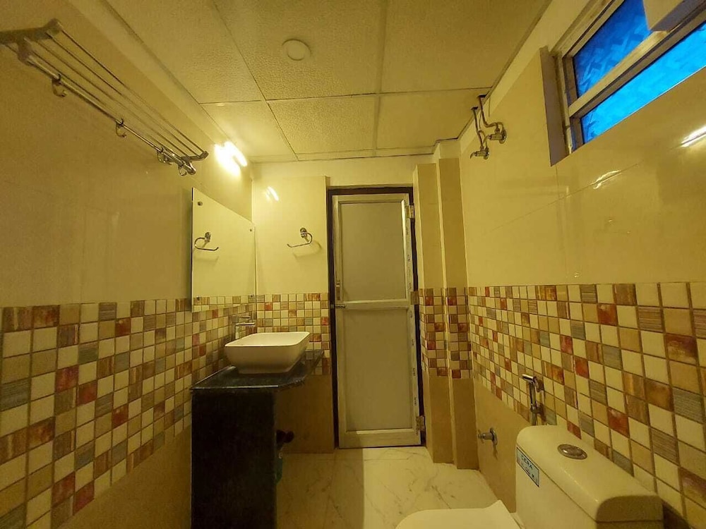 Business Double or Twin Room photo 2