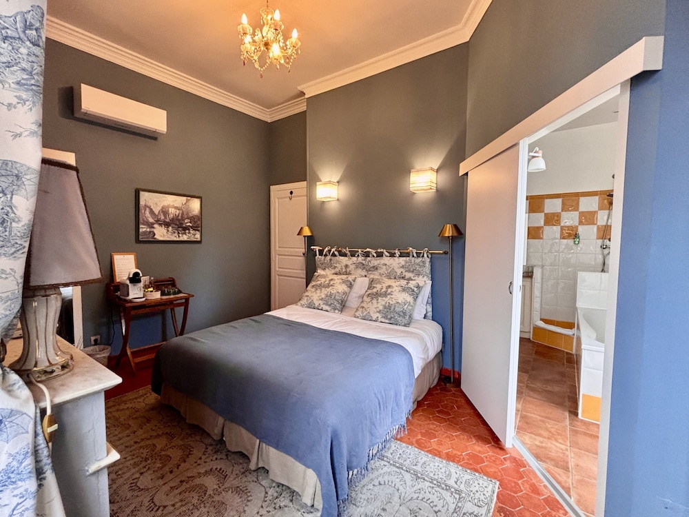 Standard Double Room (ST CLAIR) photo 1
