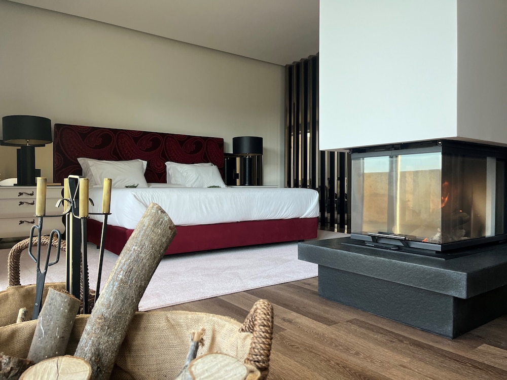 Romantic Studio Suite photo 2