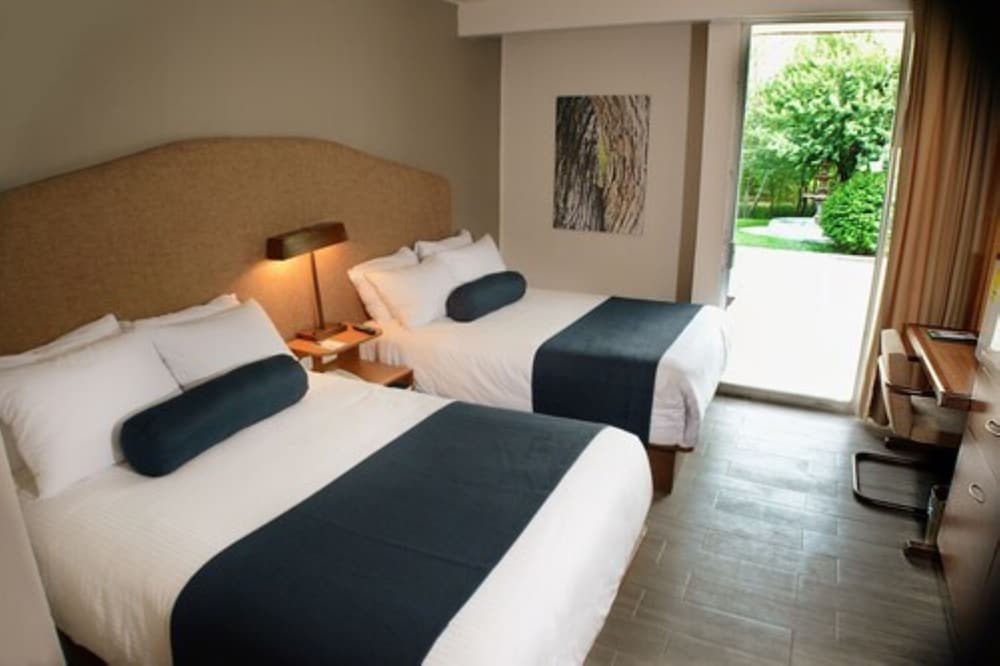 Standard Double Room - Photo 3