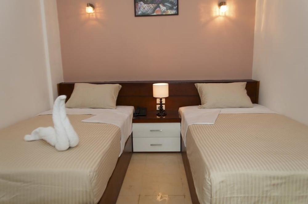 Family Room, 2 Bedrooms photo 2
