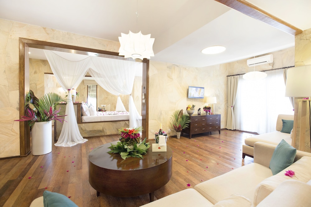 Seafront Luxury Villa