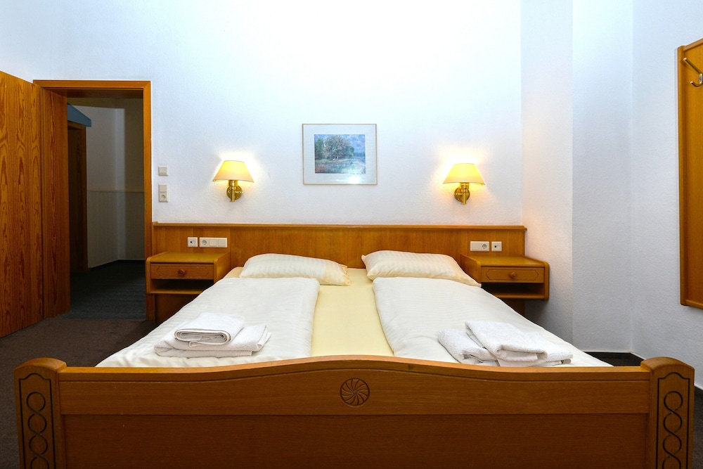 Standard Double Room - Photo 3