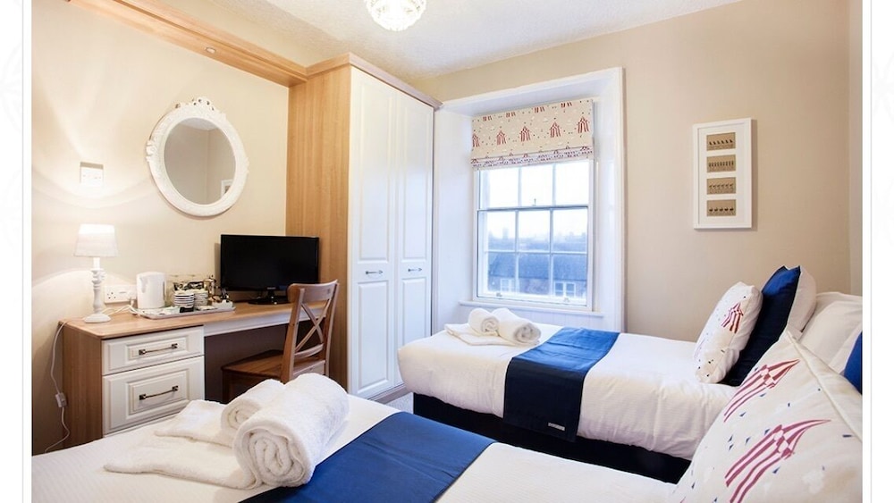 Classic Twin Room photo 3