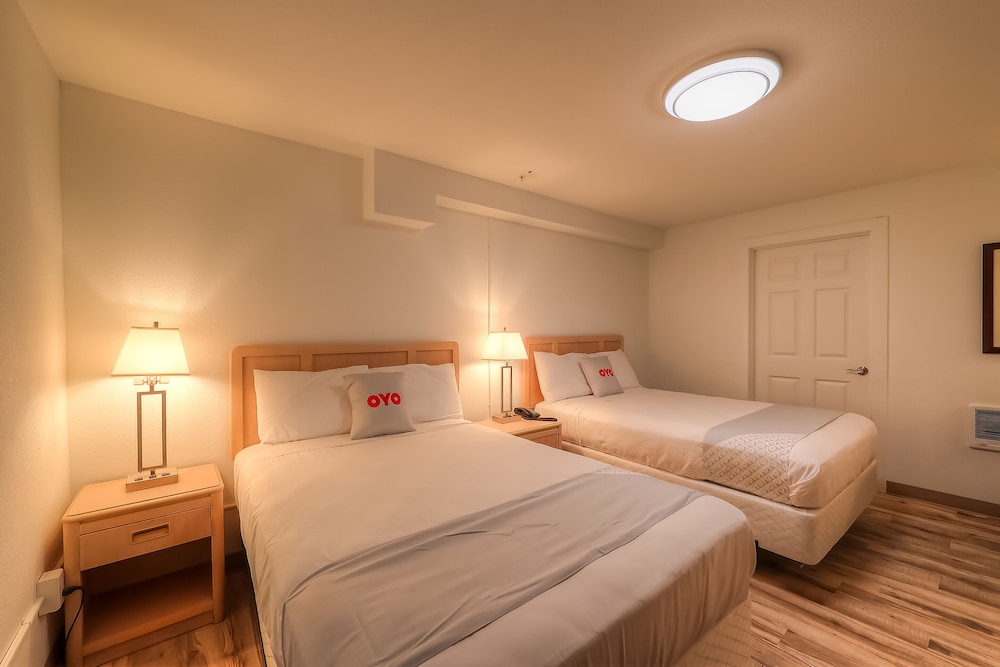 Room, 2 Double Beds - Photo 1
